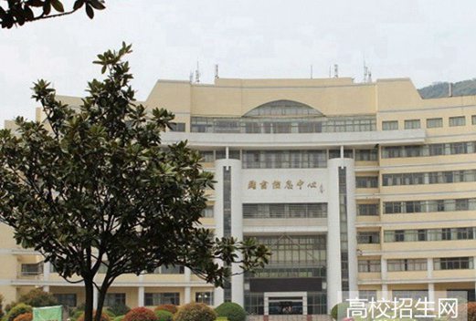 成都棠湖科学技术学校