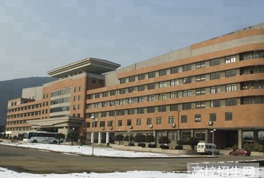 成都棠湖科学技术学校