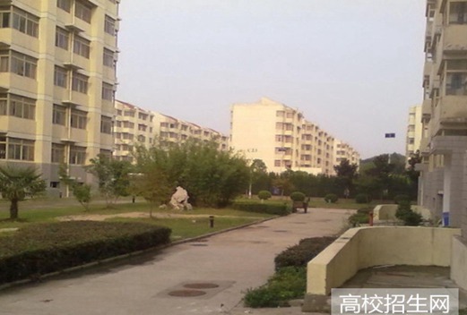 贵州工商职业学院中专