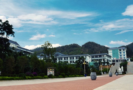 昆明卫生职业学院