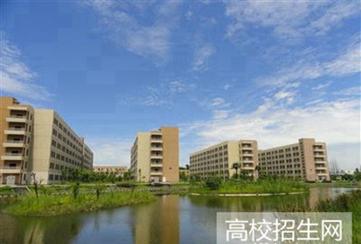 四川管理职业学院