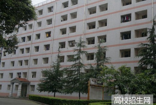 巴中职业技术学院