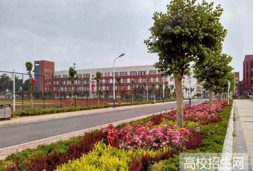 达州华西职业技术学校