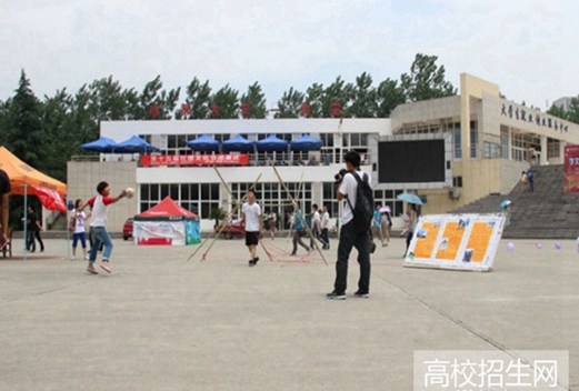 四川托普信息技术职业学院