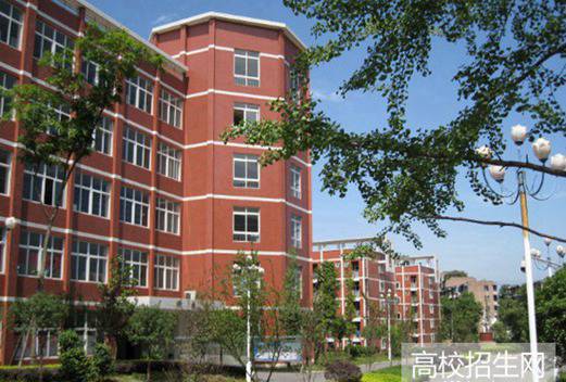 成都市机械高级技工学校