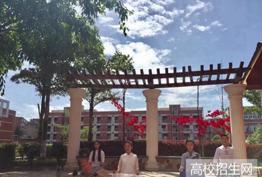 成都市机械高级技工学校