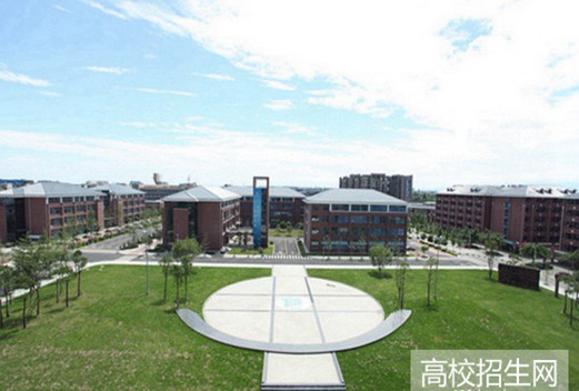 成都纺织高等专科学校