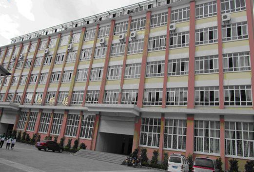 隆阳区职业技术学校