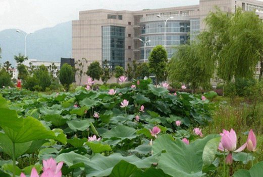 成都市育华职业学校