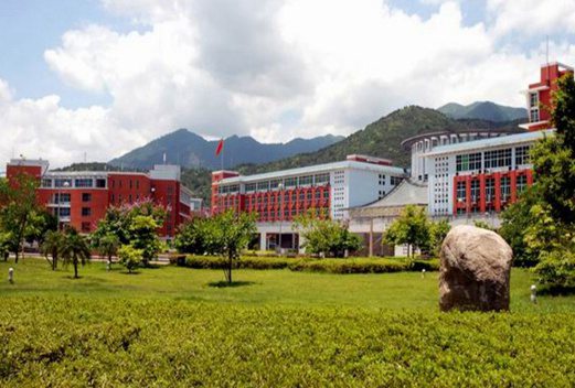 云南夏蒙卫生学校