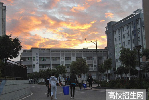 攀枝花建筑工程学校