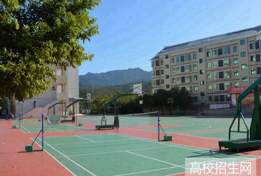 峨眉山旅游学校