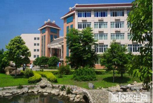 成都中医药大学附属医院针灸学校