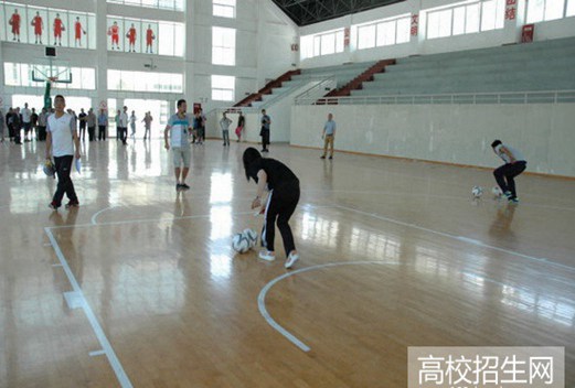 阿坝州中等职业技术学校