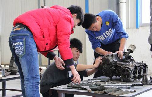 红河庆来职业学校