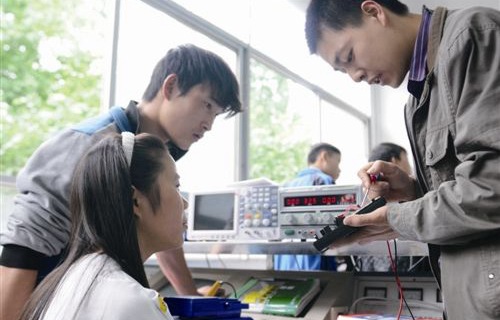 双江县职教中心