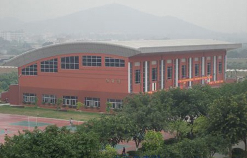 潞西市农业机械化技术学校