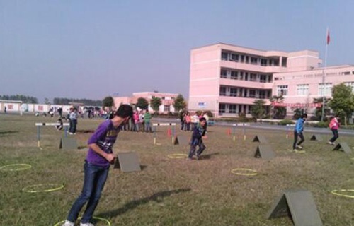 江苏高港中等专业学校