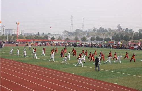 云南省昭通市财贸学校