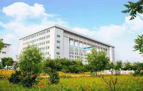 云南省昭通市财贸学校