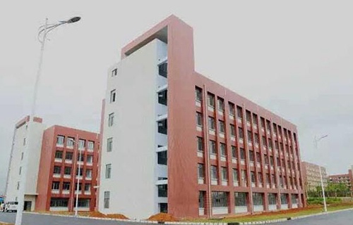 昭通市技工学校