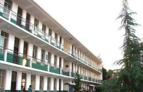 双柏县职业高级中学