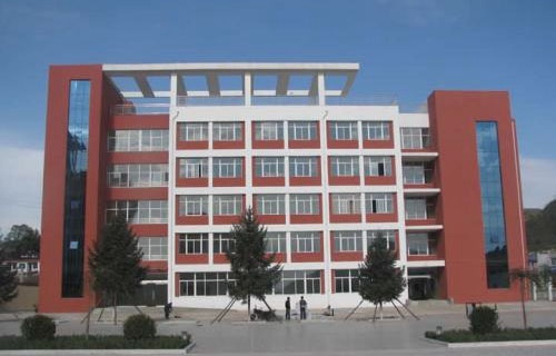 寻甸回族彝族自治县职业中学