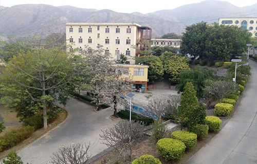 元江县职业高级中学