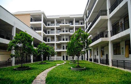 华宁县宁州镇职业技术学校