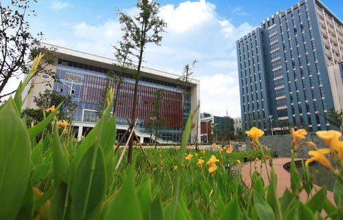 南京机电中等专业学校