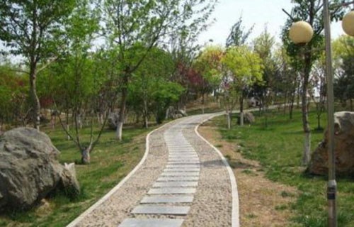 泸西县职业高级中学