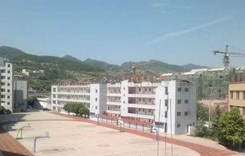 绿春县民族职业高级中学