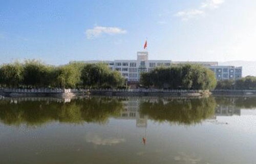 石屏县职业高级中学