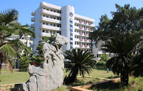 个旧市商业学校