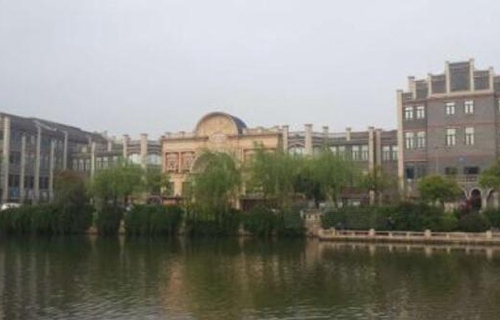 无锡宏源技师学院
