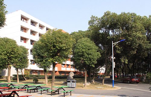 麻栗坡县农广校