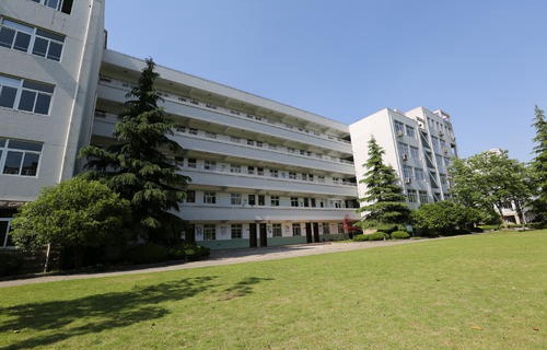 西盟佤族自治县农职业中学