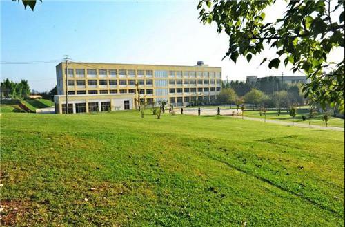 云南省林业高级技工学校