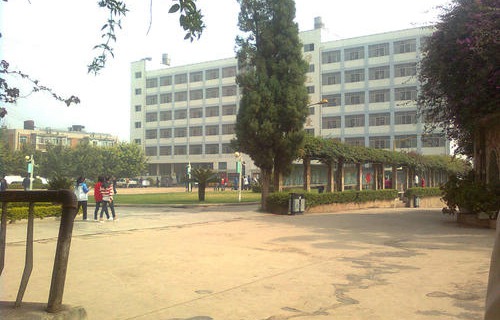 云南交通高级技工学校