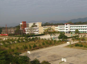 平塘中等职业学校