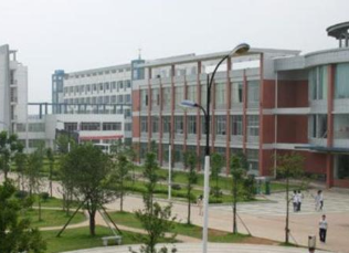 六枝特区职业技术学校