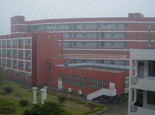 瓮安鸿翔中等职业技术学校