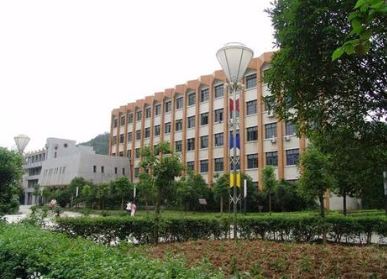 铜仁交通学校