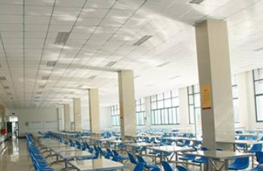 贵阳市新华电脑学校