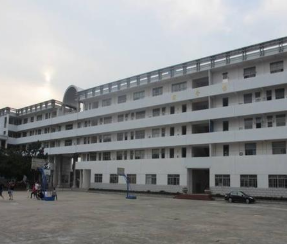 水钢职工中等专业学校