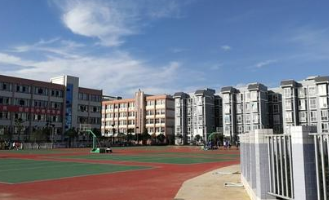 西秀区高级职业技术中学