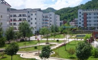 望谟民族职业高级中学