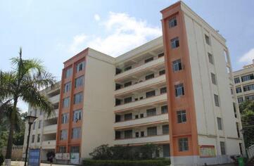 曲靖罗平职业技术学校