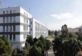 云南经贸外事学校