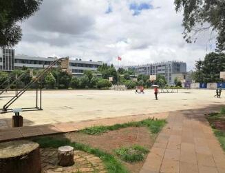 云南经贸外事学院